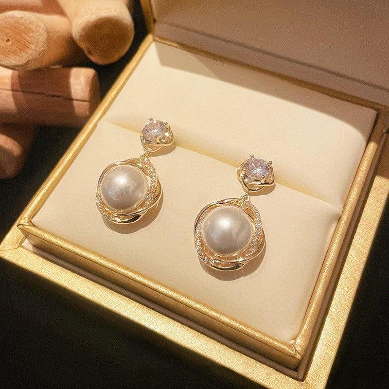 🔥 Limited Stock – 40% OFF! 🎉 Elegant Swirl Pearl & Crystal Earrings-Navalonixcosh®